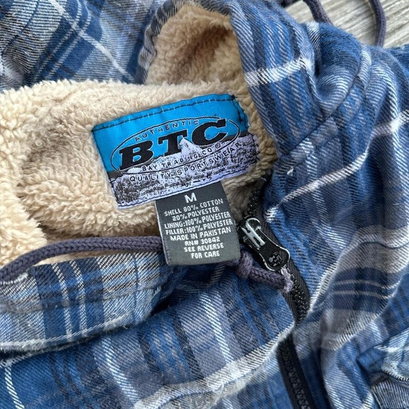 Vintage BTC plaid flannel jacket with hood (zipper line has bad spot) - Picture 2 of 3